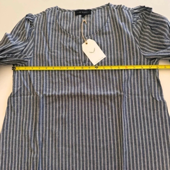 Free the Roses-NWT-Long Sleeve-Plunge Neckline- Embroidered Sleeves-Mini Puff- L - Picture 10 of 11